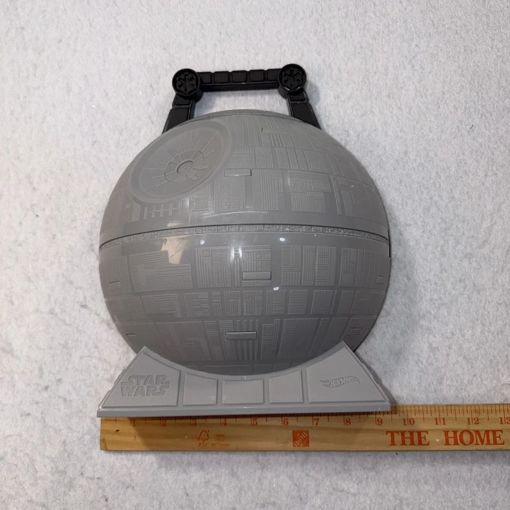 Hot Wheels Star Wars Death Star Collector's Car Carrying Case‎ with Handle EUC